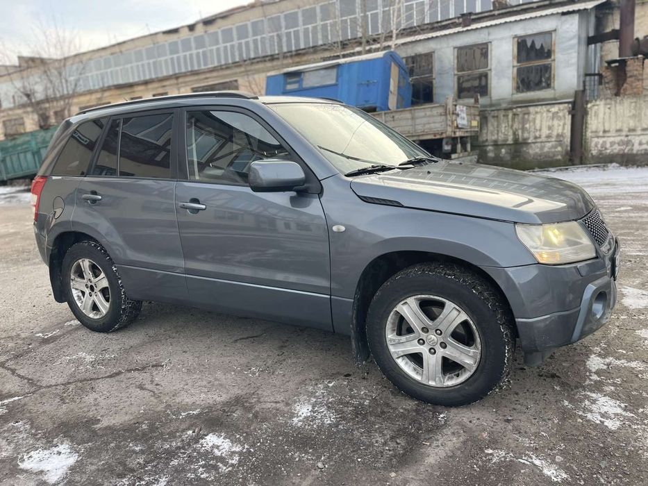 Suzuki Grand Vitara 2.0 Газ