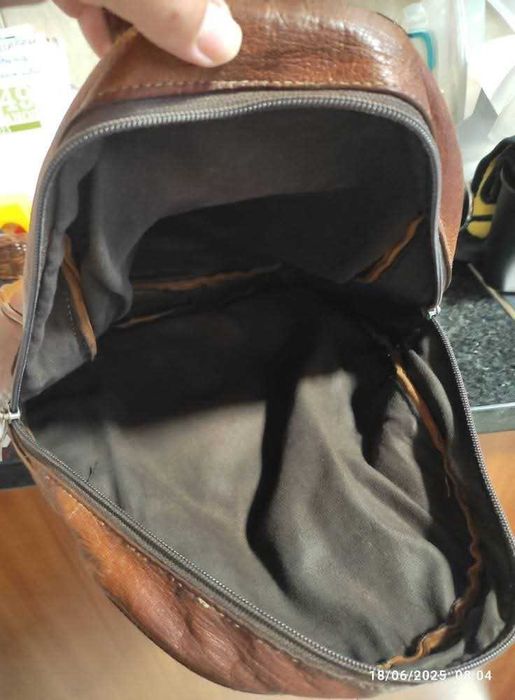 Mochila de couro cor camel