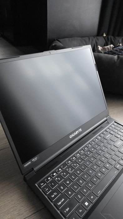 Laptop Gigabyte G6 KF2024 i7-13620H 32GB RAM 2TB SSD RTX 4060