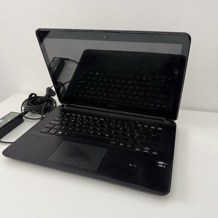 Portátil Sony VAIO (modelo SVF1421Z2EB)- Disco SSD