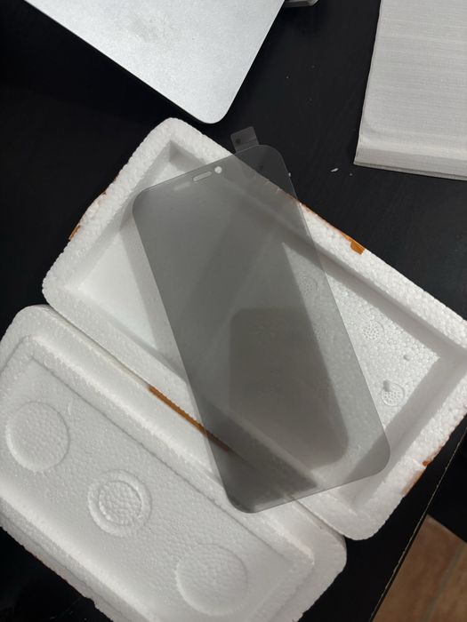 Película de vidro temperado para iPhone 12 / 12 Pro