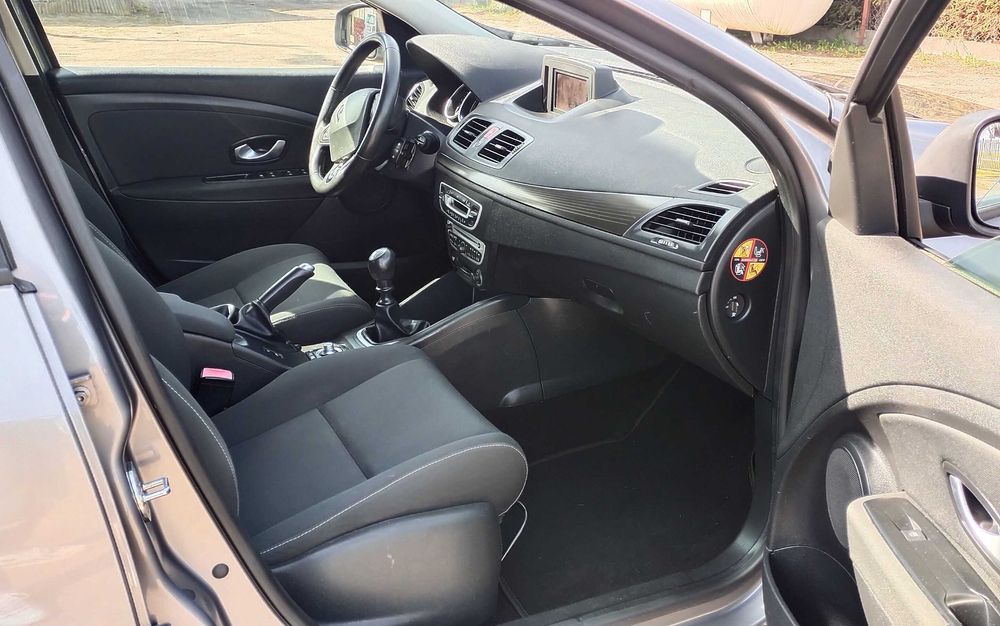 Renault Megane 1.6 16V/xenon/navi/6bieg