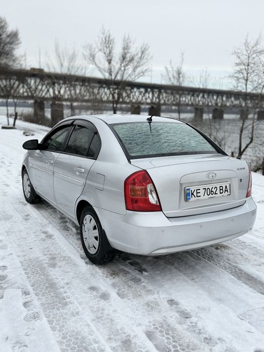 Huyndai Accent 1.6 газ Автомат