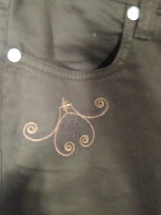 Calça clássica de senhora