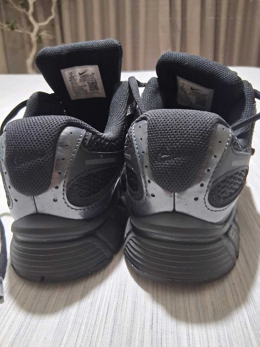 Vários Artigos de Marca Nike e Adidas