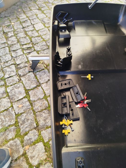 Barras de tejadilho Ford SMax e mala de tejadilho