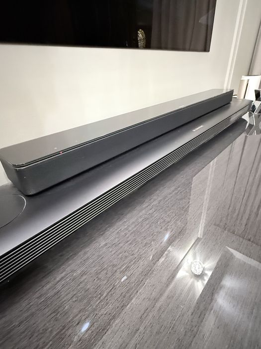 Soundbar Bose 700 z Subwoorem Bass Module 700