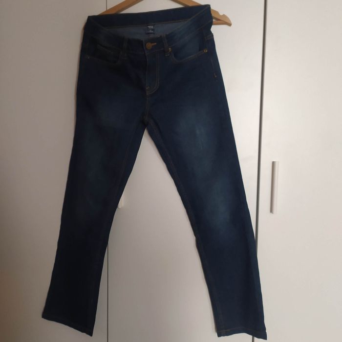 Jeansy prosty krój 152