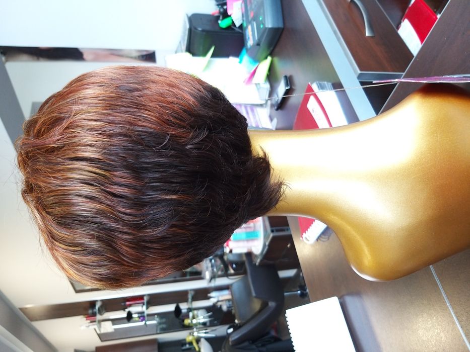 Peruka syntetyczne brąz pasemka baleyage krótkie grzywka Rosie F3240