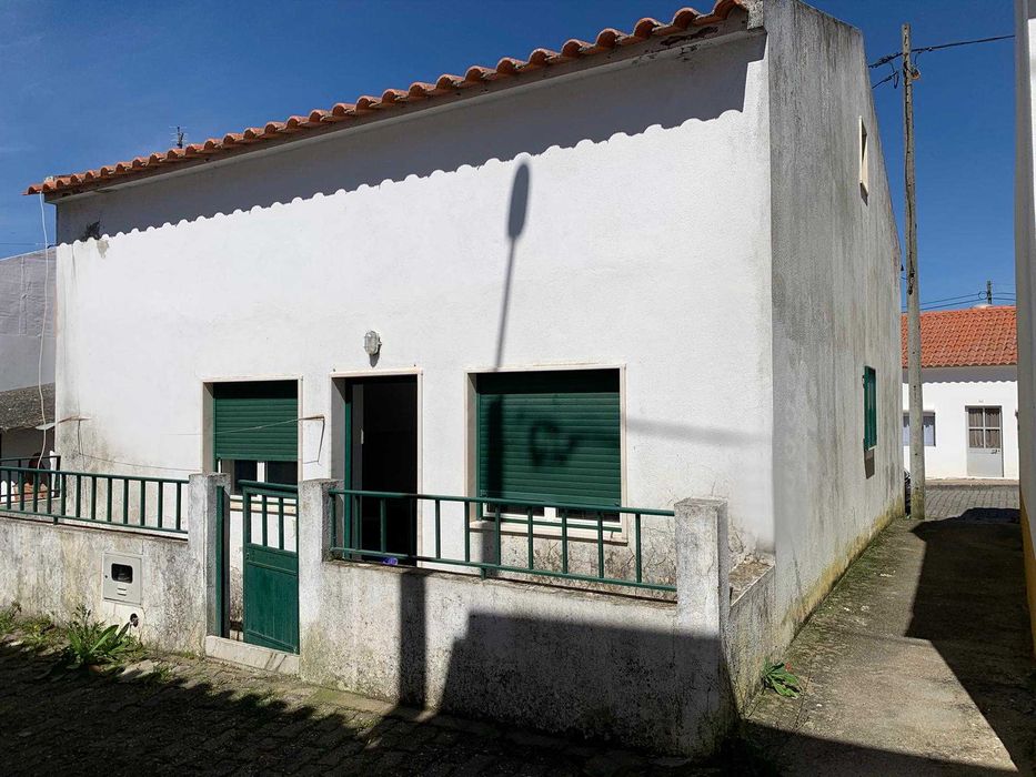 Vende-se casa no Alentejo