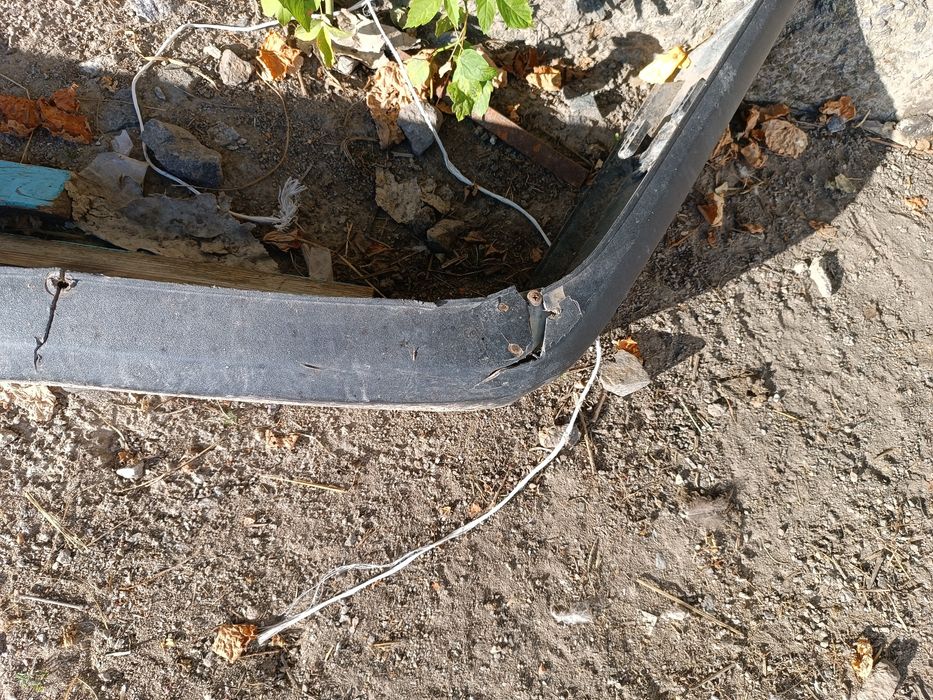 Продам бампери перід/зад ауді 80 б2