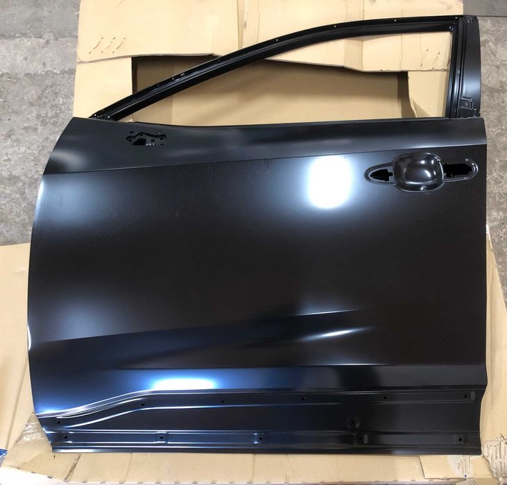 Двері передні Toyota RAV 4 18-