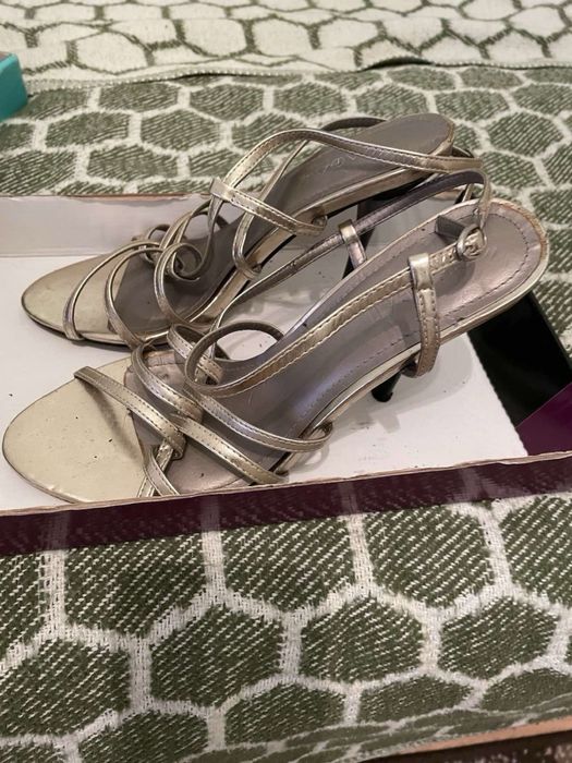 Жіночі босоніжки б/у