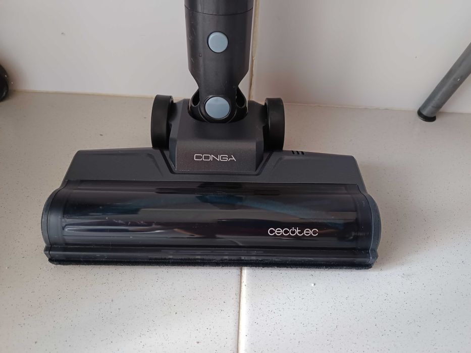 Aspirador vertical Cecotec Conga Rockstar