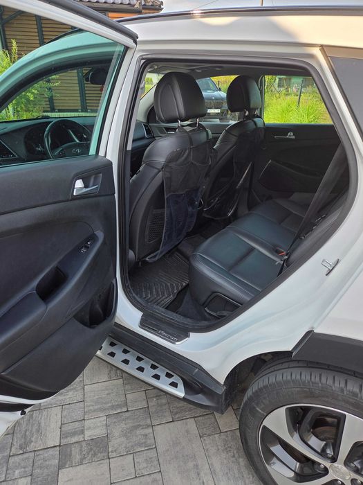 HYUNDAI TUCSON 1.7 CRDi 141 km automat 7DCT | Full opcja | Kamera | Skóra | Navi | 2017