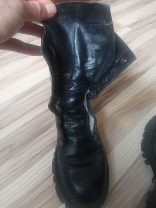 Skórzane botki damskie. Rozmiar 39.