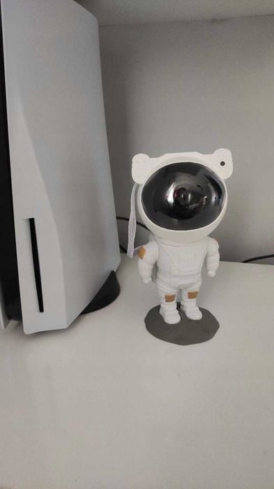 Astronauta Rzutnik Projektor Gwiazd Lampka Nocka Imitacja Kosmosu