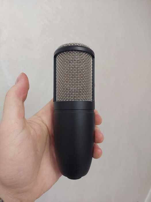 Продам мікрофон AKG P220(Повний комплект)
