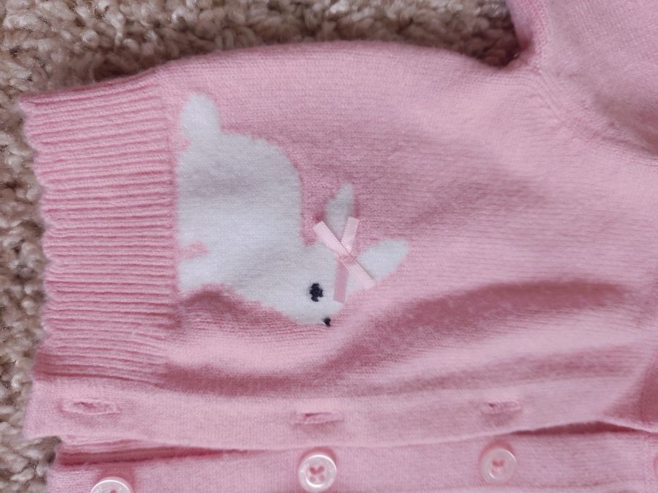 Милая кофточка на малышку 0-3 мес