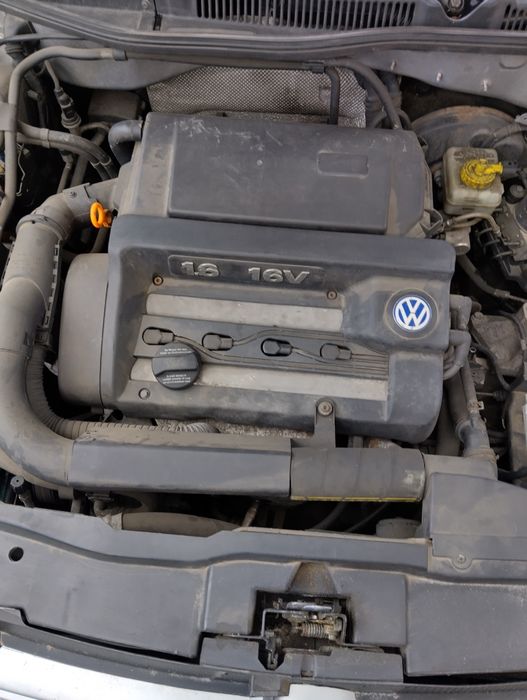 Volkswagen Golf 4  1.6 benzyna