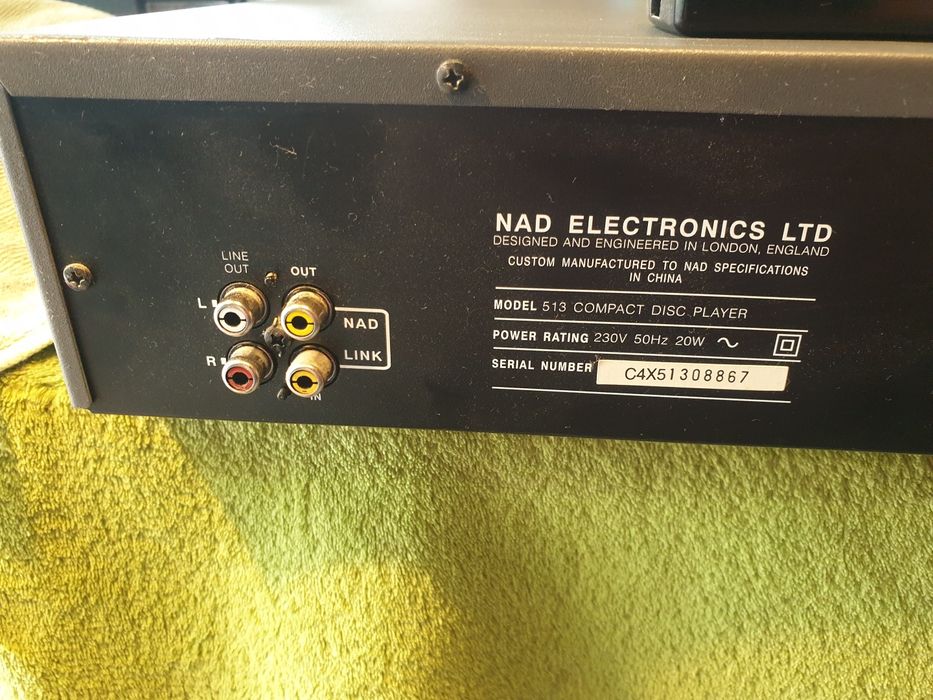 NAD 513 odtwarzacz CD + pilot.
