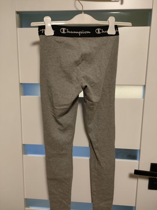 Legginsy Champion i Tommy Hilfiger