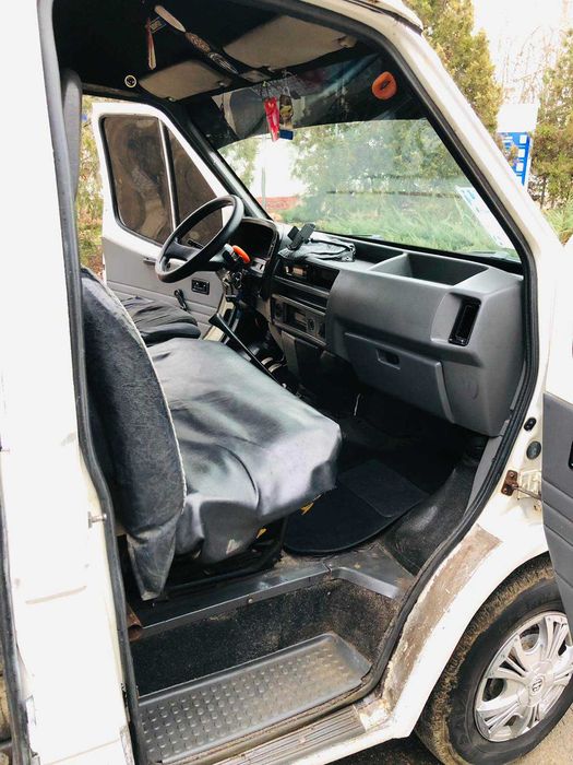 Ford Transit пассажирский 14 мест (2.5 дизель, 1991 год)