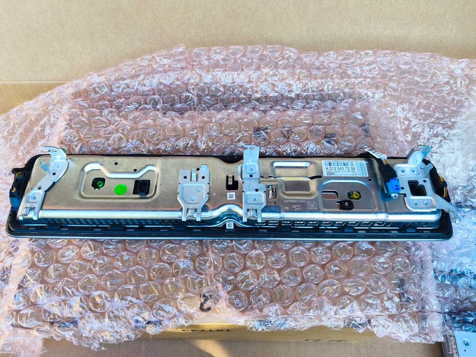 MERCEDES E KLASA W213 zegary wyświetlacz LCD licznik monitor idealny