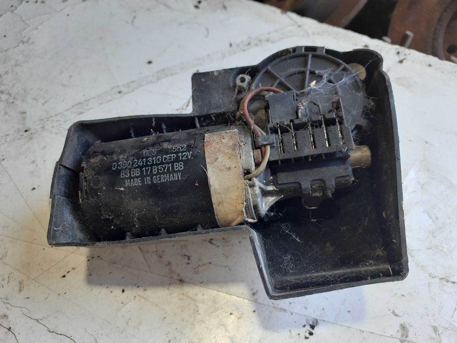 Двигун моторчик склоочисника дворніків Форд Сієрра 83BB17B571BB
