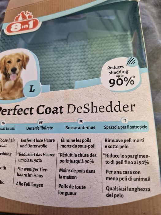 Продам совеошенно новую щетку для вычесывания подшерстка у  животных