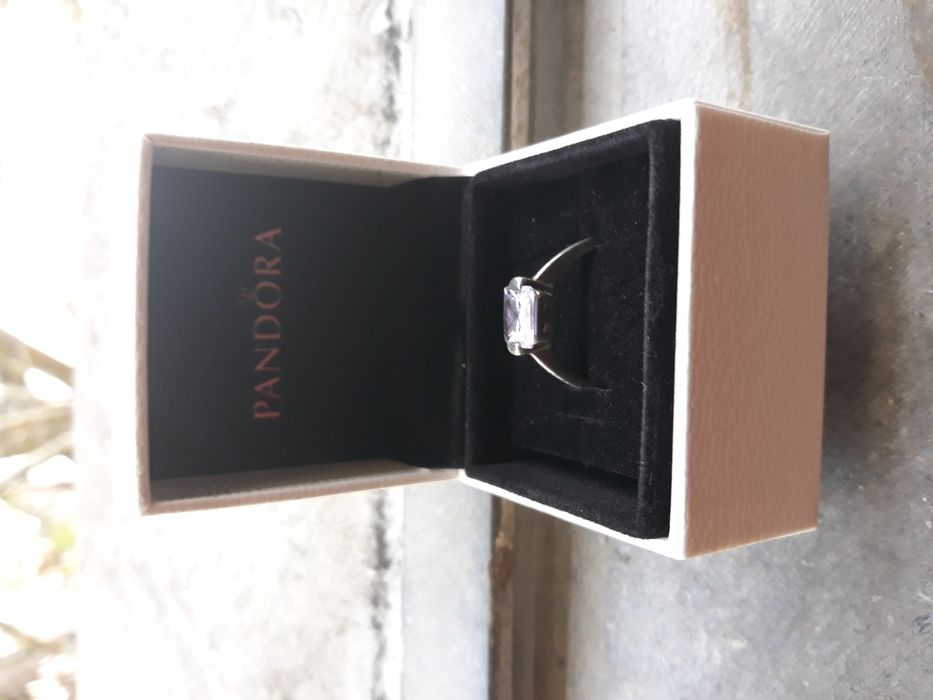 Solitário em prata Pandora