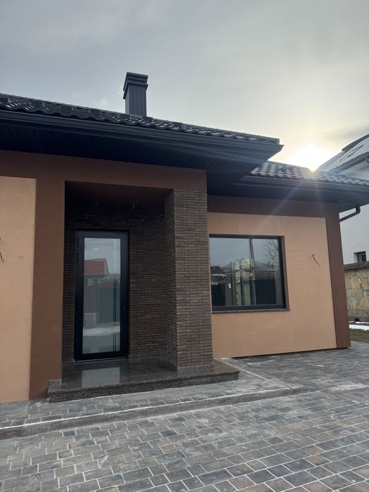 Новий будинок в с.Коровія