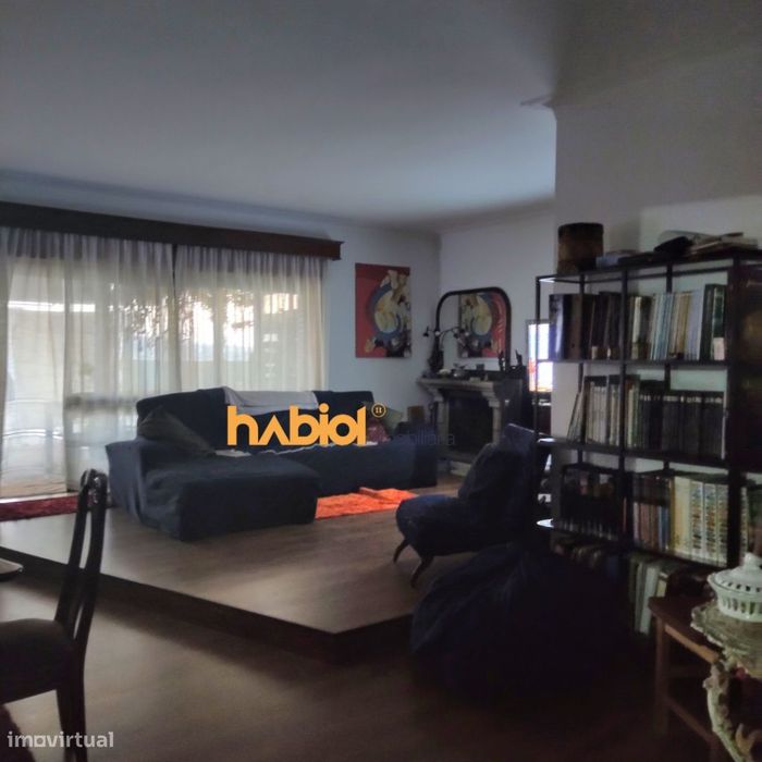 Apartamento T4 com terraço no centro histórico de Barcelos
