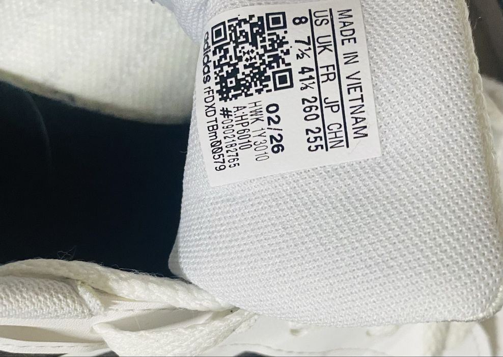 Sapatilhas adidas como novas