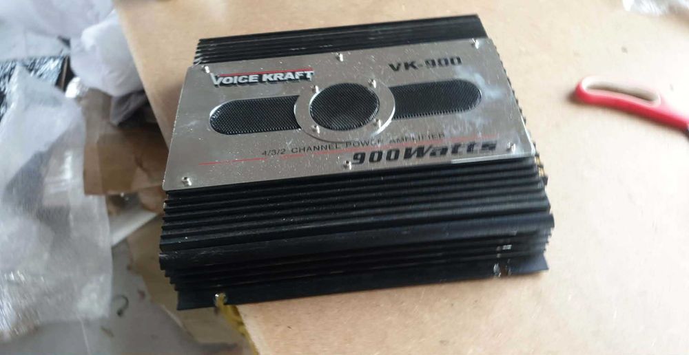 Voice Kraft VK 900 wzmacniacz samochodowy