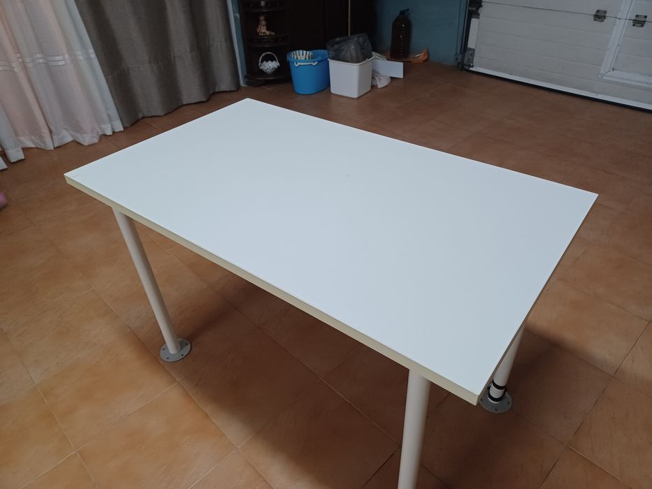 Secretária ikea branca