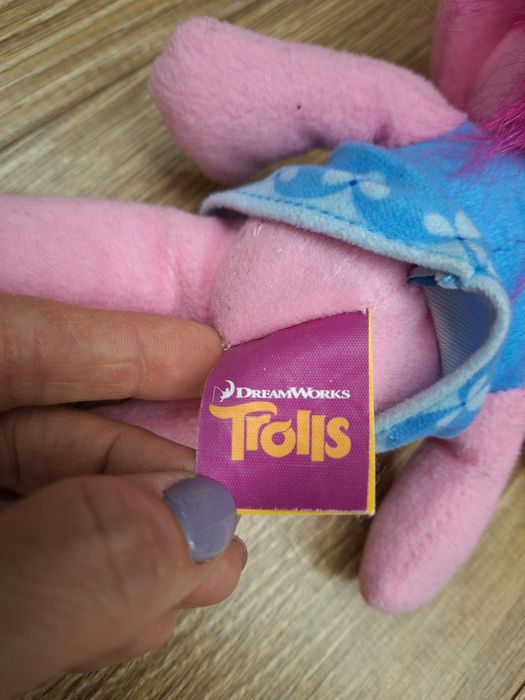 Pluszak maskotka Poppy z bajki Trolle Trolls 33cm