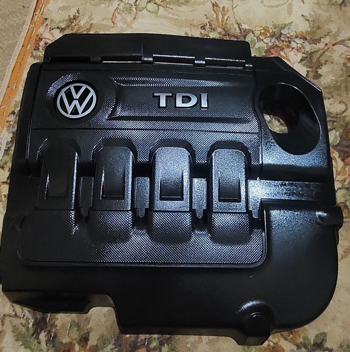 Кришка ДВС WV passat b8