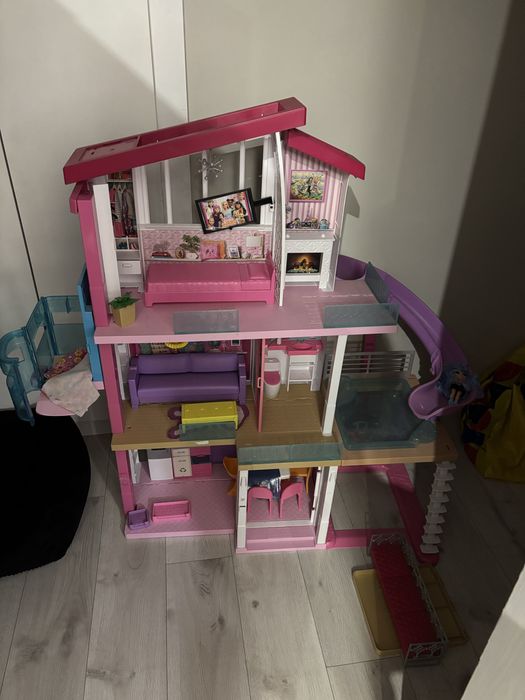 Duży domek dla lalek Barbie Dreamhouse + basen + zjeżdżalnia