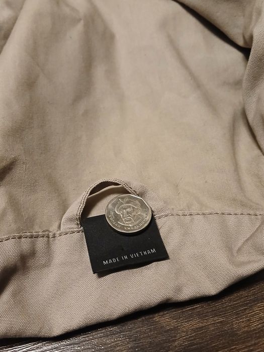 Продам бомбер GAP