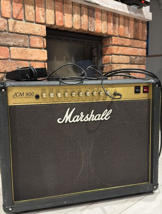 Marshall JCM 900 50W