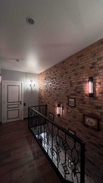 Видовий пентхаус з авторським ремонтом! Центр!