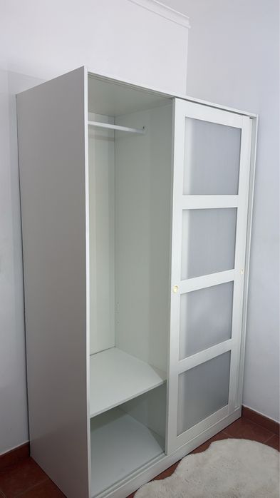 Vendo Roupeiro Branco
