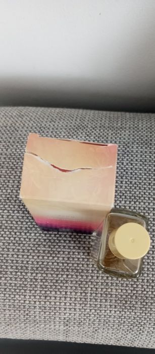 Only imagine perfumy Avon