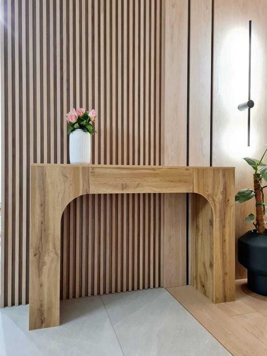 Konsola przyścienna - nowa