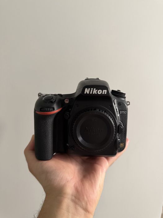 Nikon D750 pełna klatka stan bdb lustrzanka aparat
