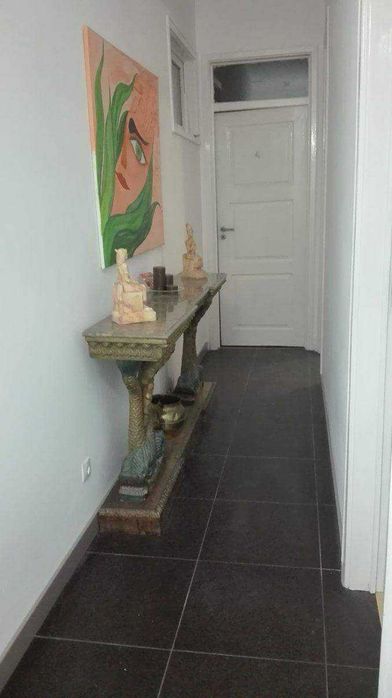 Alugo quarto em Algés