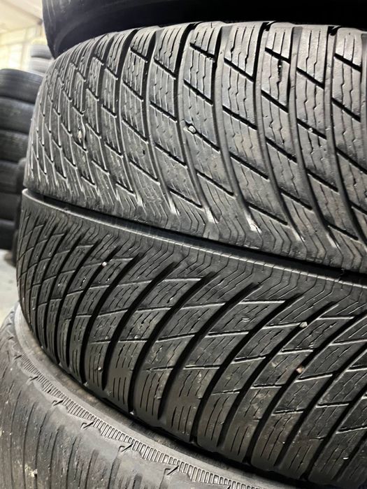 Різноширокий комплект зимової гуми 315/40 275/45 r21
