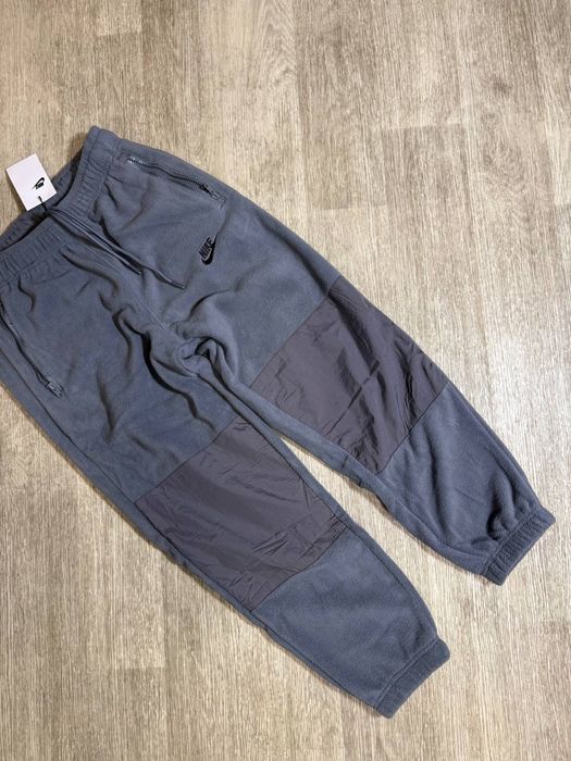 Флисовые спортивные штаны Nike