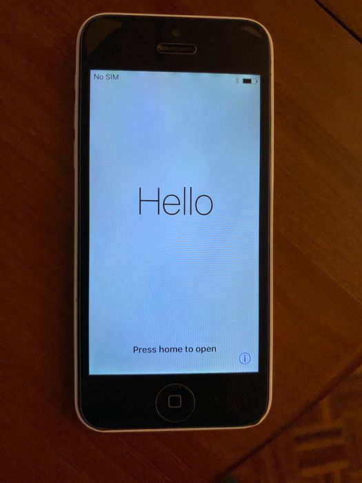 Selling iPhone 5c64741103485697121